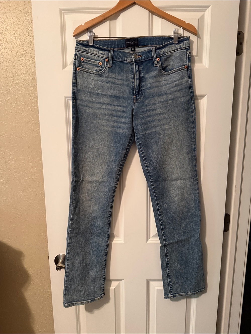 Lucky Brand Women's Midrise Sweet Straight Leg Jeans — Faded Blue Wash